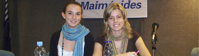 dos ponentes en un congreso